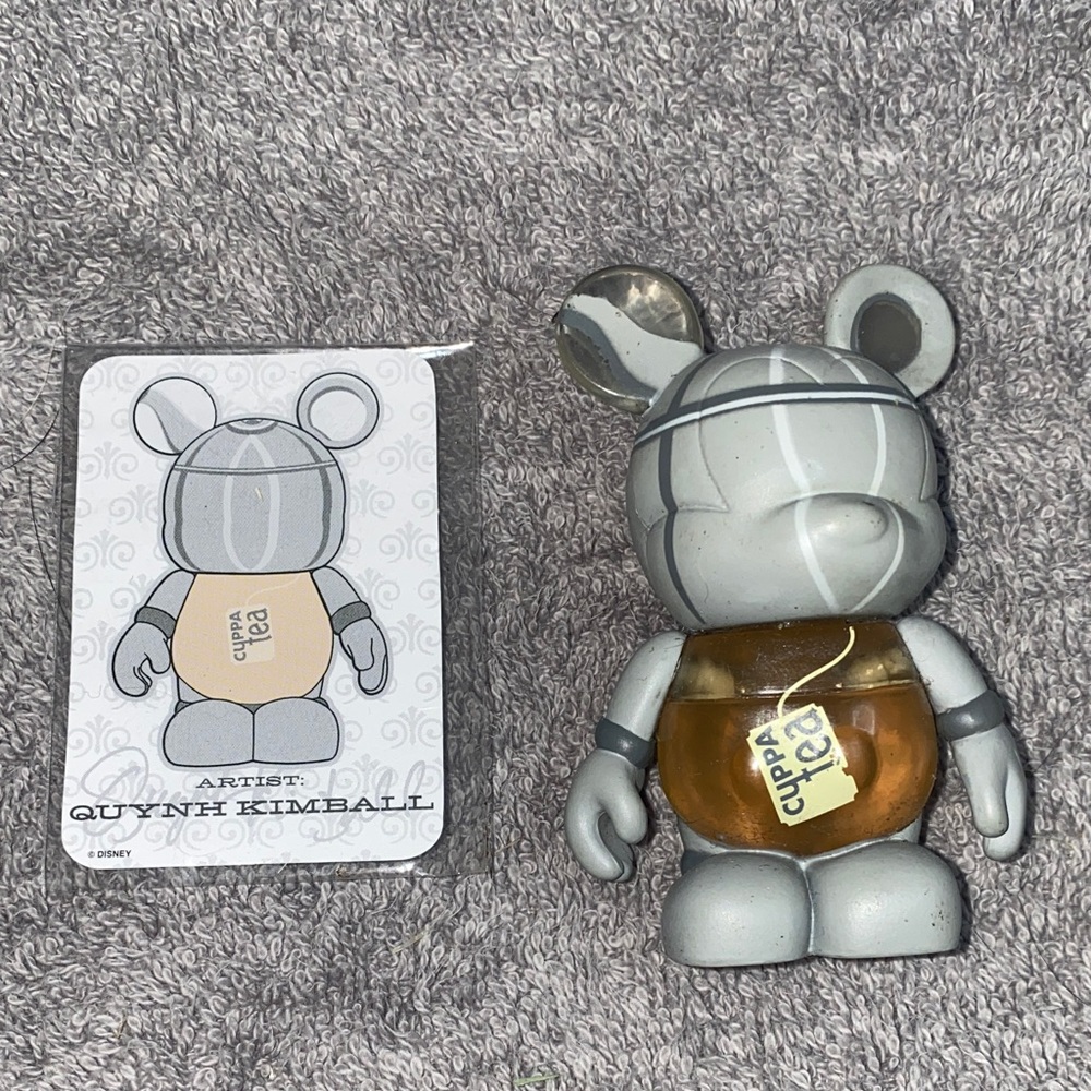 🌵Retired Disney Vinylmation Cuppa Tea from the "Urban-Art of the parks" series! - Picture 1 of 3
